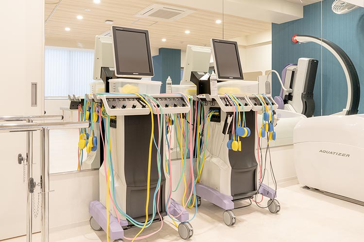 電気療法（カイネタイザー）