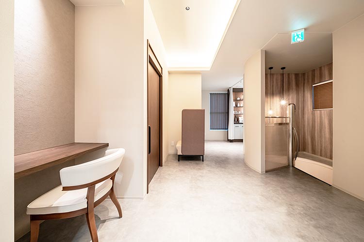 形成・美容エリア（２階）